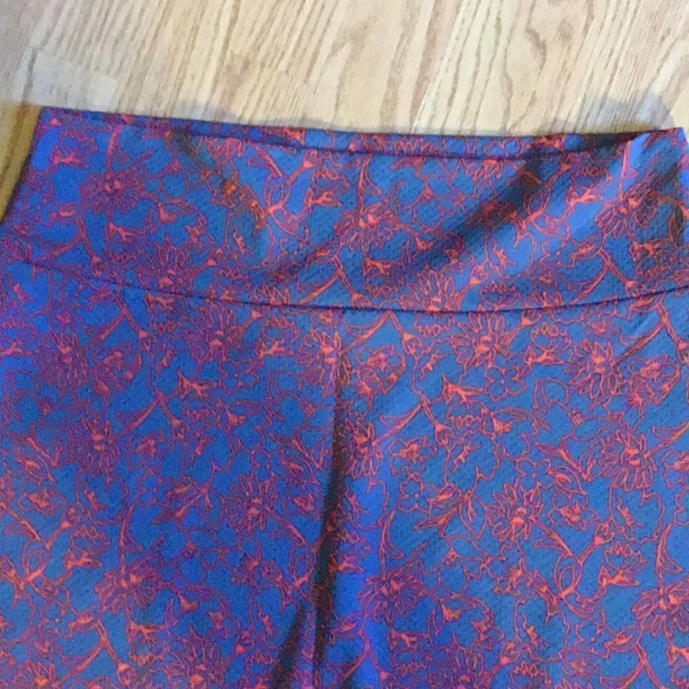 NWOT LULAROE CASSIE skirt in bluish gray & pink in size XL